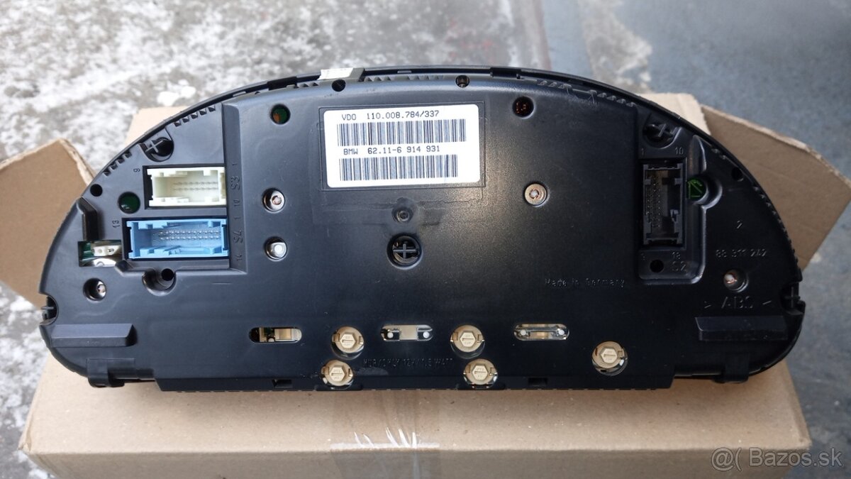 Budíky BMW X5 E53 . - 9