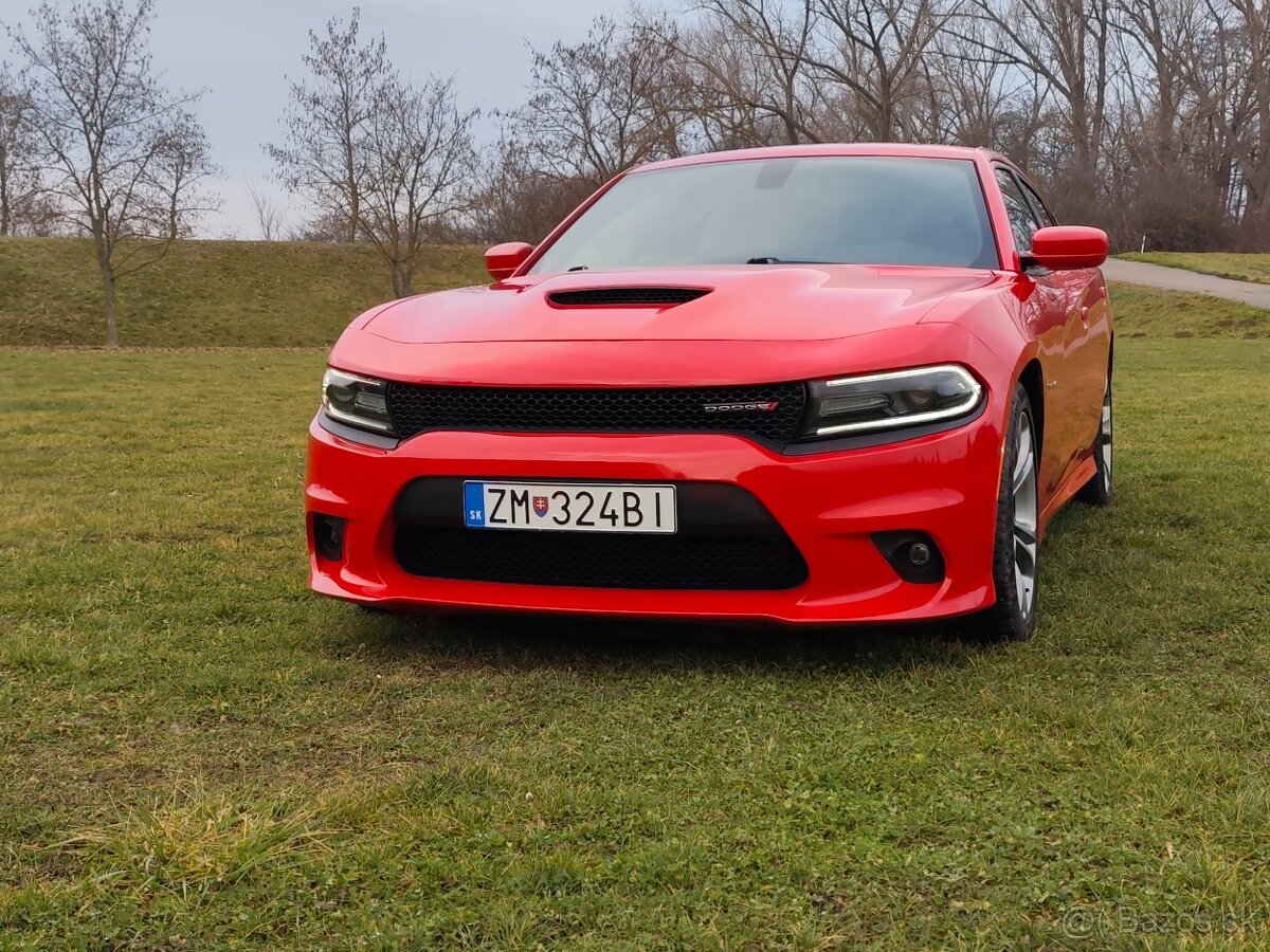 Dodge Charger 5.7 HEMI R/T 267KW rok 2020 - 9