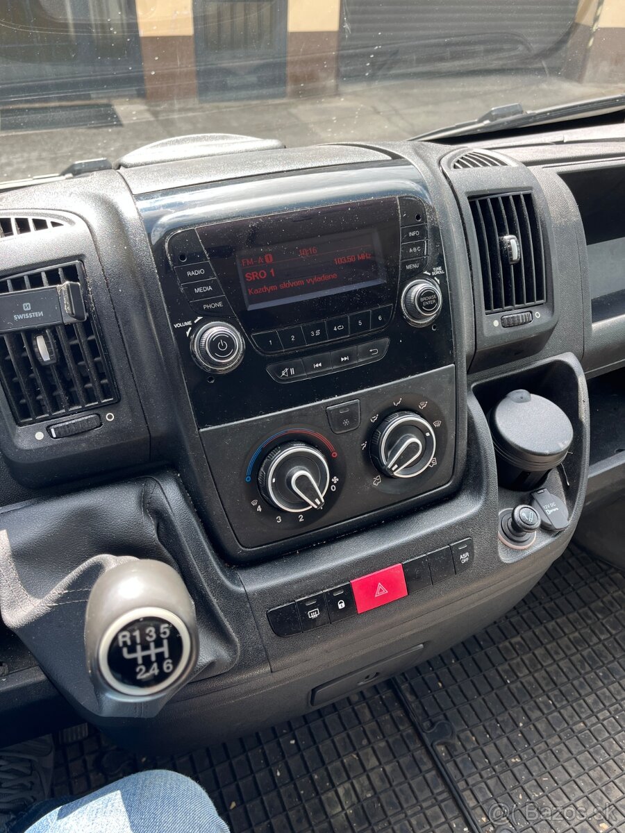 Predám CITROEN JUMPER 2,0 96kW - 9