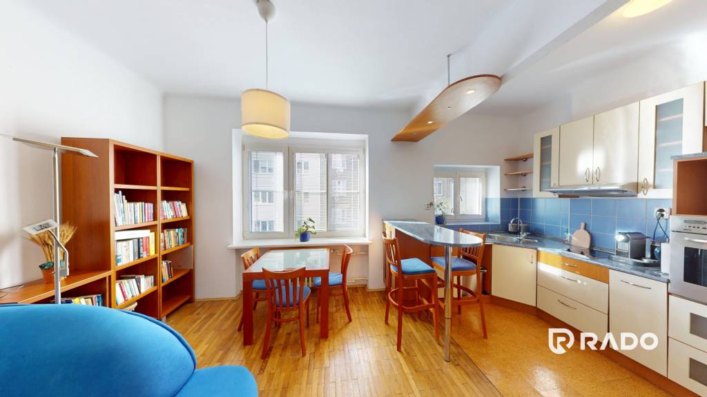 RentHub | Staré Mesto - 2i byt s charizmou | vysoké stropy | - 9