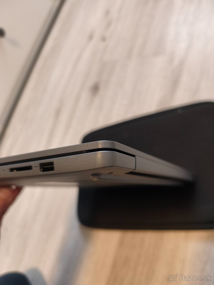 Lenovo IdeaPad Slim 3 15AMN8 | Ryzen 3, 8/512GB - ZÁRUKA - 9