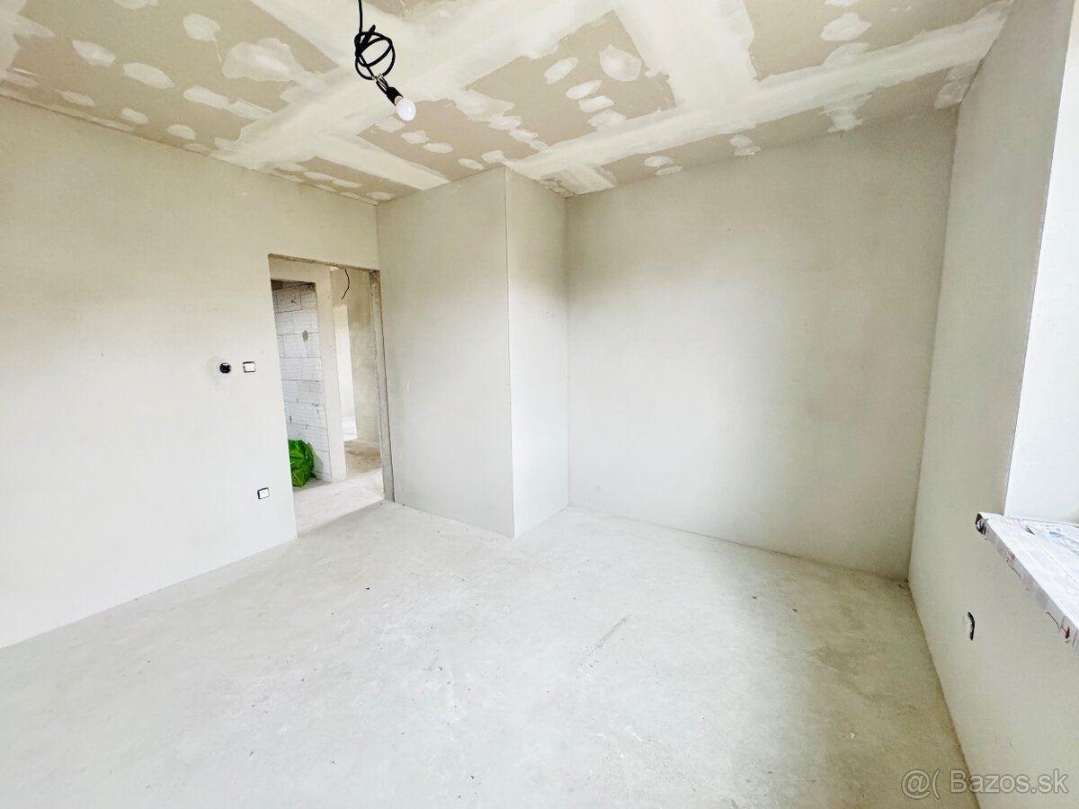 NOVOSTAVBA V PEKNEJ LOKALITE - 9