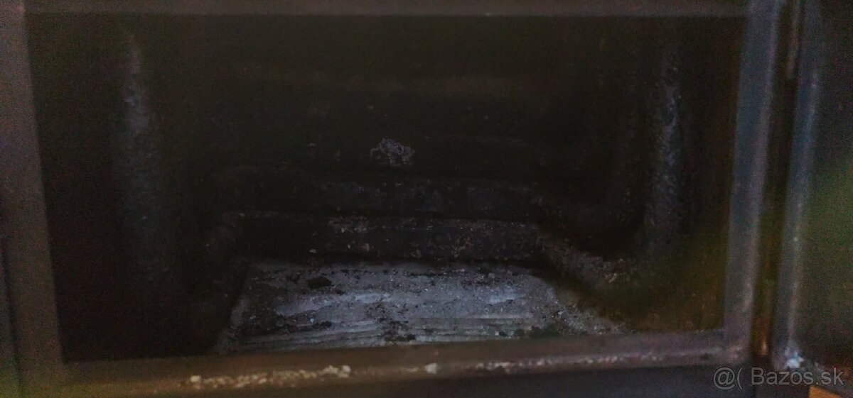 Predám Krbové kachle s výmenníkom ZVEZDA 1 VR 9 - 9