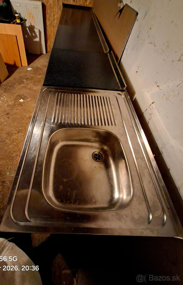 Na predajú kuchynská linka - 9