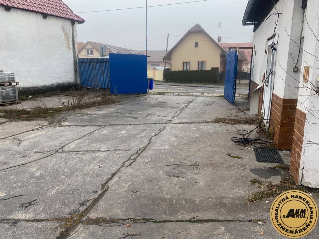 Dom na podnikanie 244 m 2 Zvolen - Zvolenská Slatina prenájo - 9