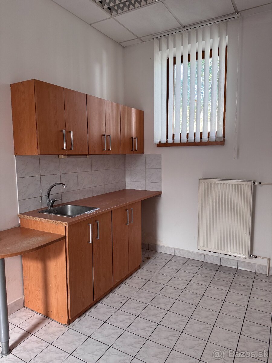 Na predaj budova v Trnave v centre mesta (1014 m²) - 9