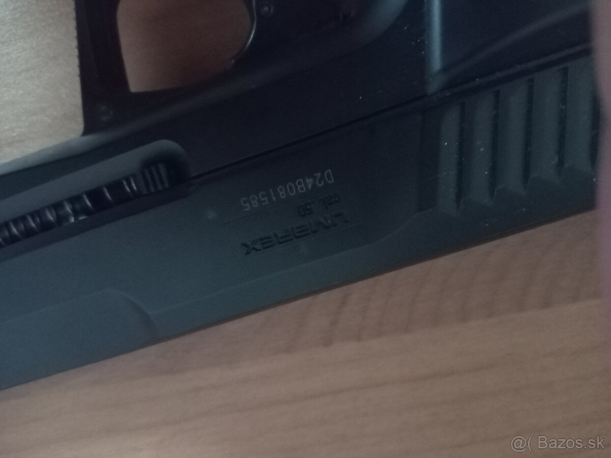 plynová pištoľ - 9