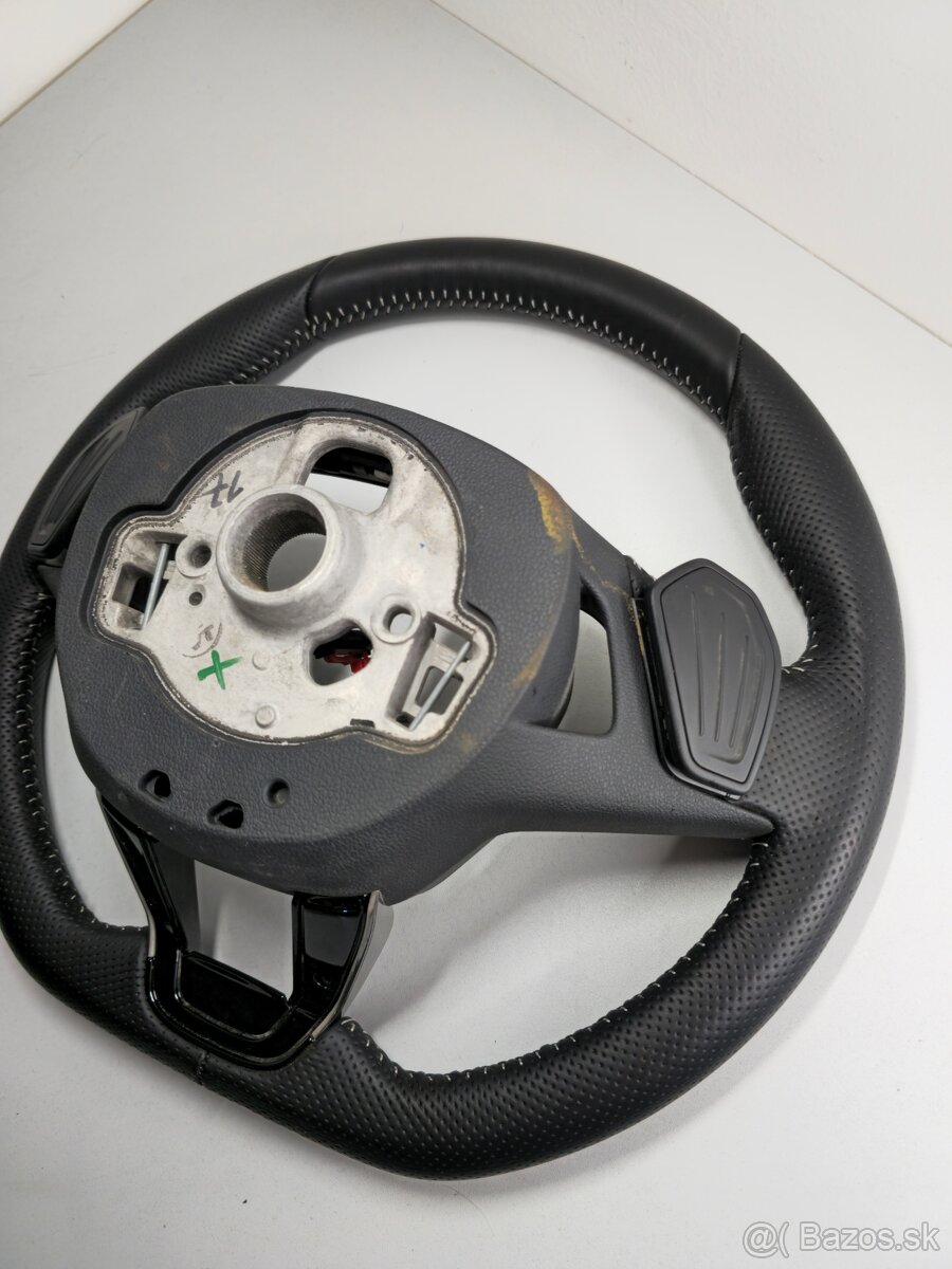 ŠKODA RS IV kožený volant f1 - 9