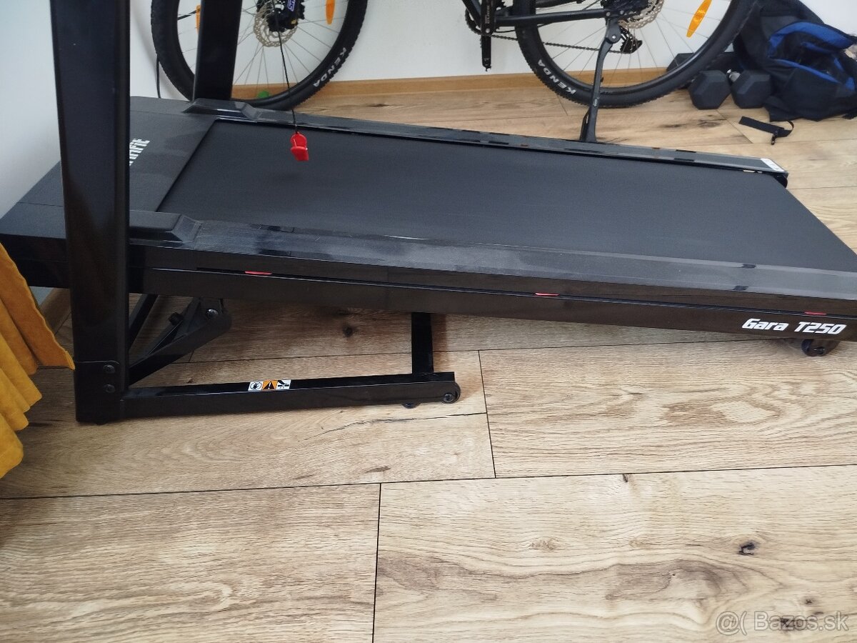 Predám elektrický bežecký pás Trinfit Gara T250 - 9