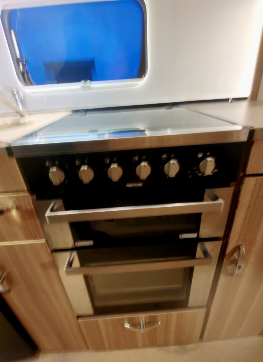 SWIFT Sterling Voyager, tabbert, hobby, fendt - 9