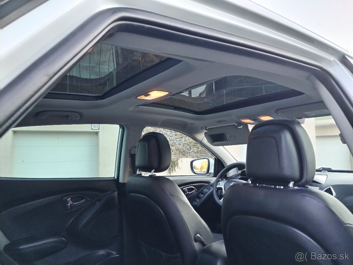 Hyundai x35 2.0 CRdi Style 4wd R.V.2011 Panorama - 9