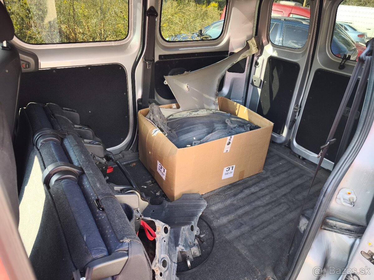 Predám Nissan NV200 (2012, 5-miestny) - 9