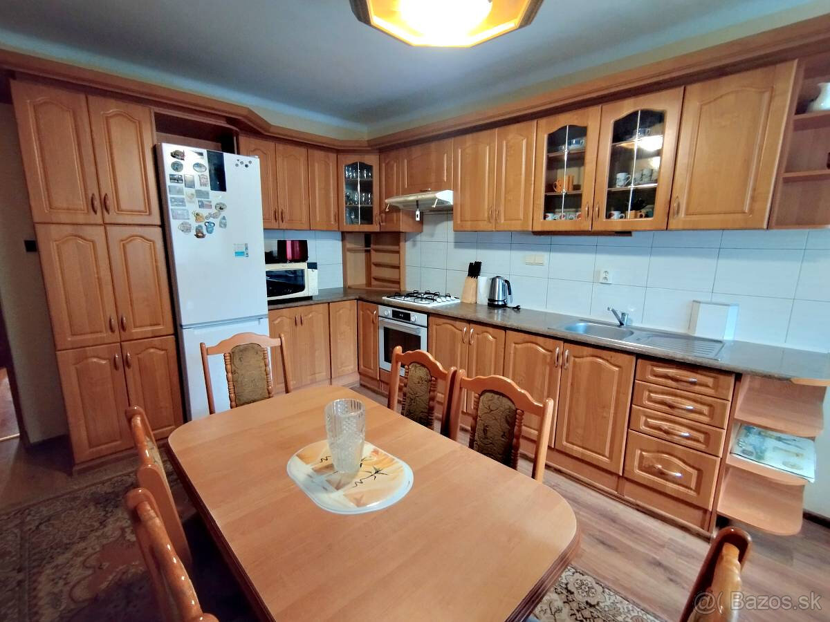 Rodinný dom na Table v Snine na predaj - 9