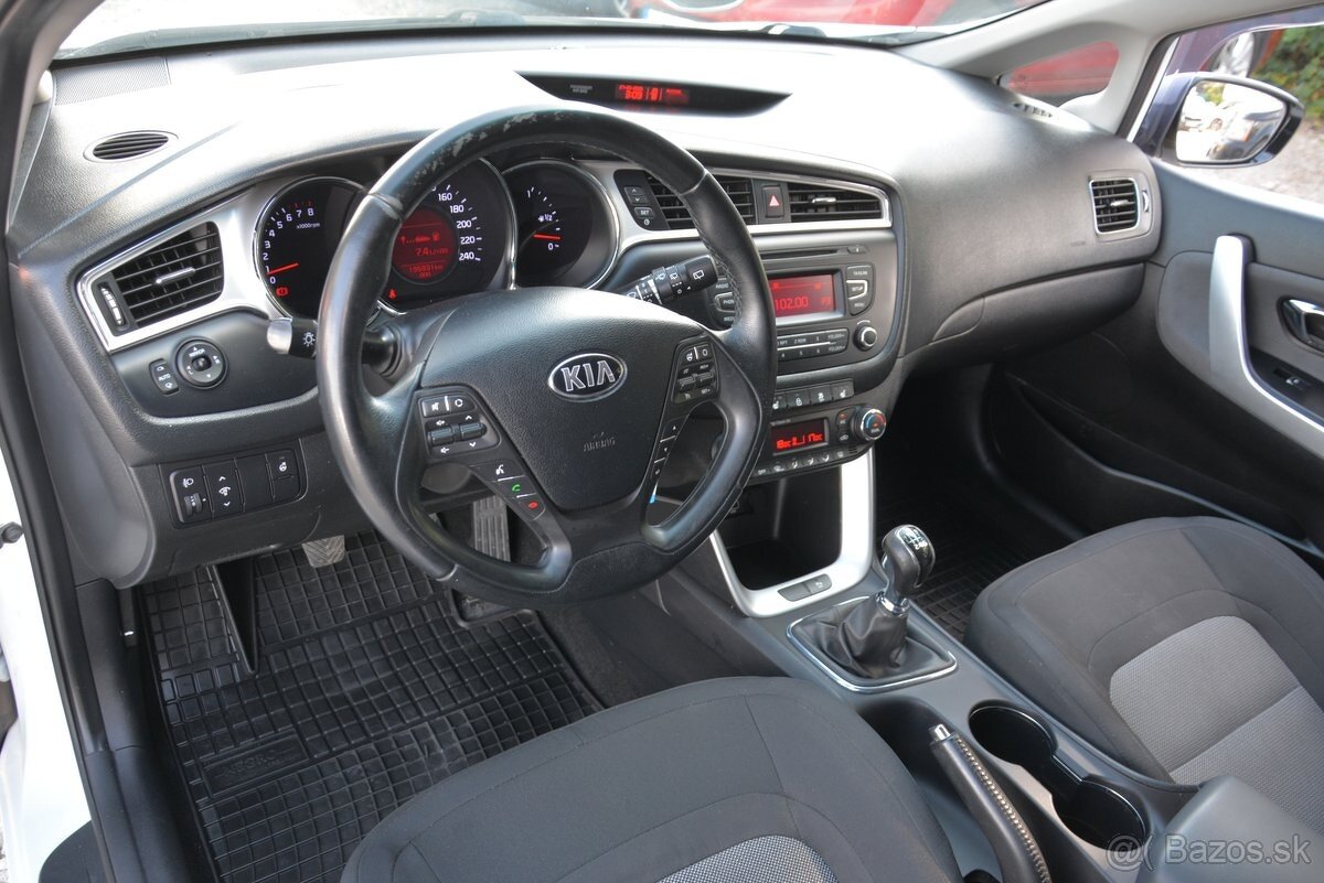 KIA Ceed 2015 1.60 1 majiteľ, SR voz. - 9