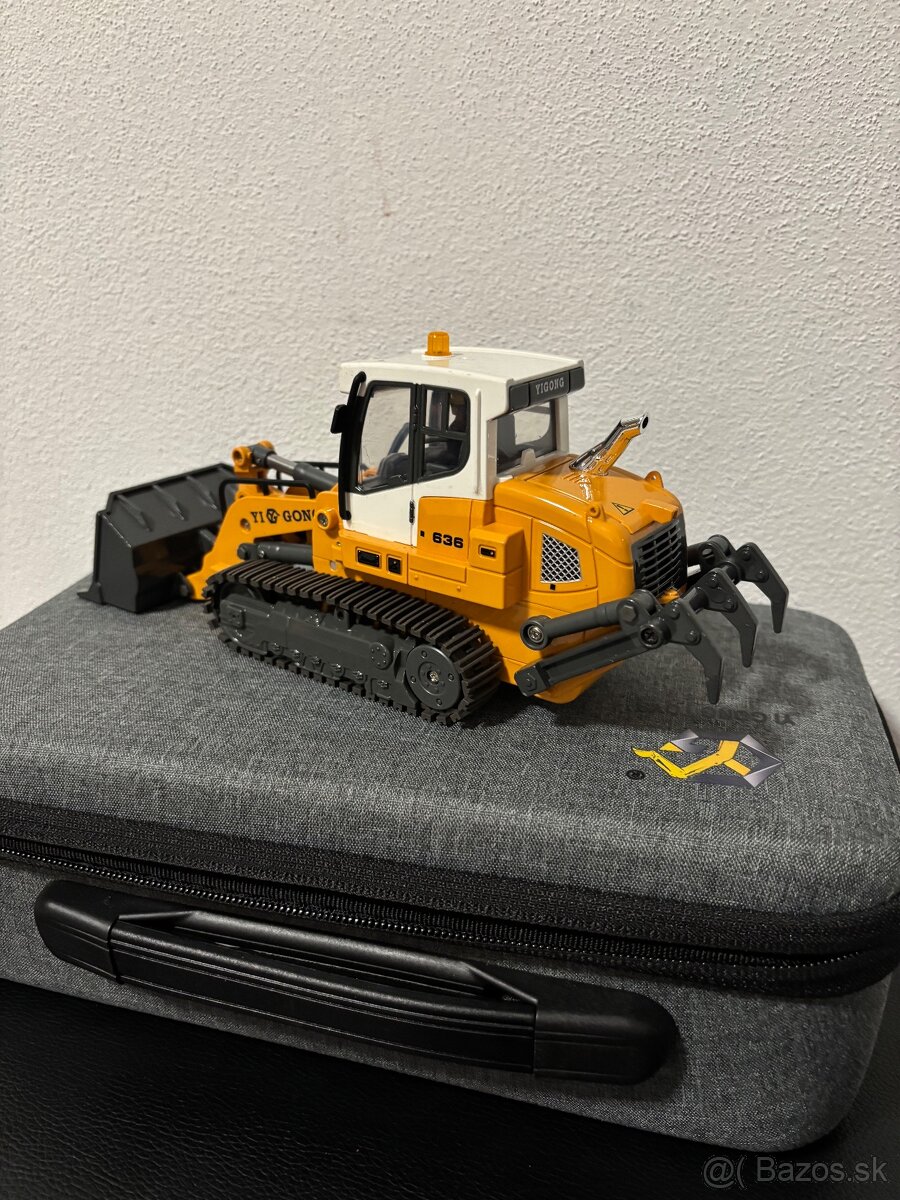 RC pásový nakladač LR636 - 9