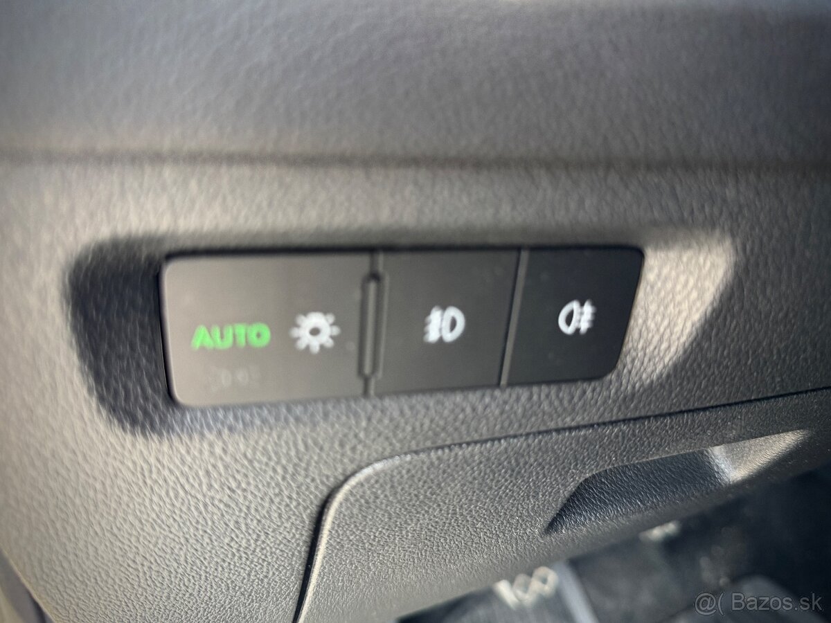 ŠKODA OCTAVIA 2.0 TDi - 9