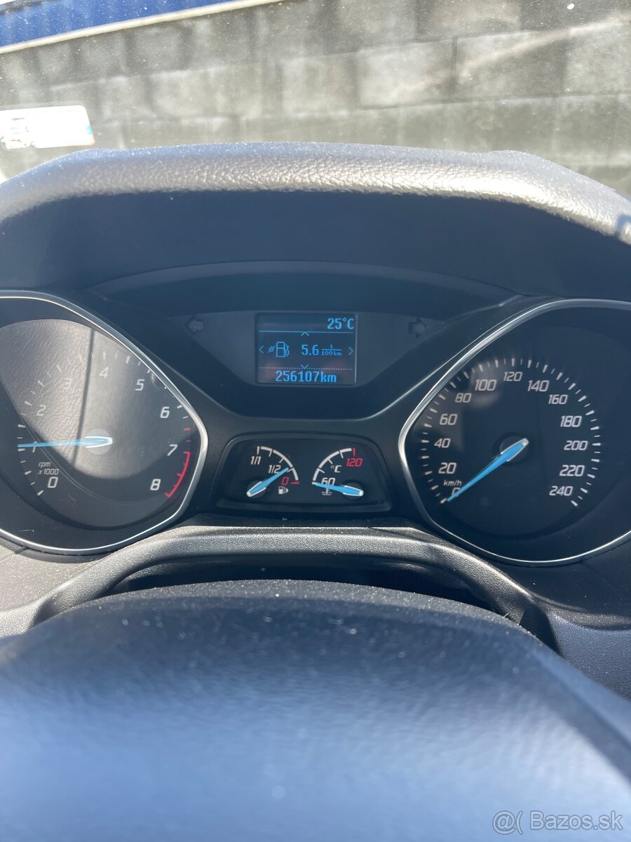 Ford Focus 1.0 EcoBoost - 9
