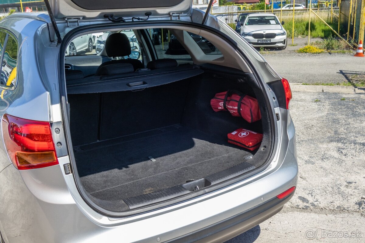 Kia Cee´d SW 1.6 CRDi LX/Silver - 9