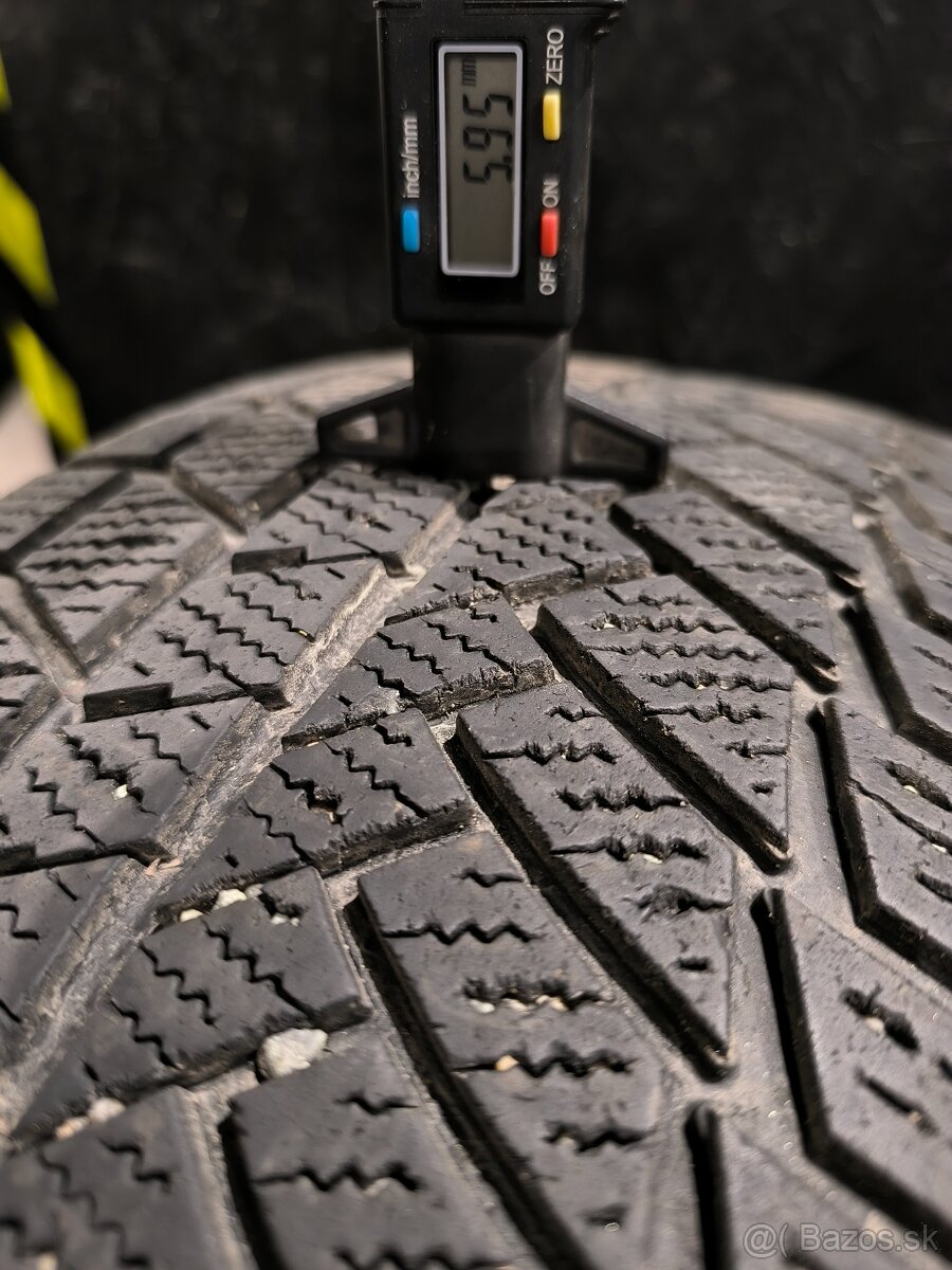 255/70 R16Continental zimne pneumatiky - 9