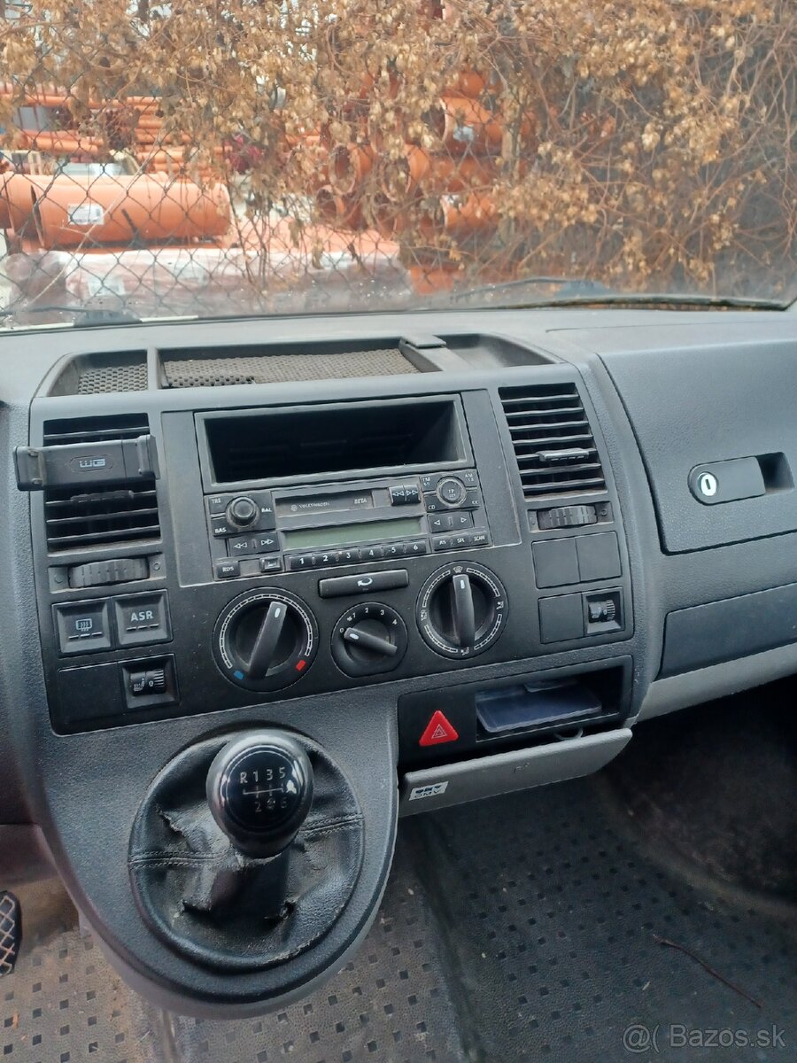 VW T5 na diely 2.5tdi 96kw - 9