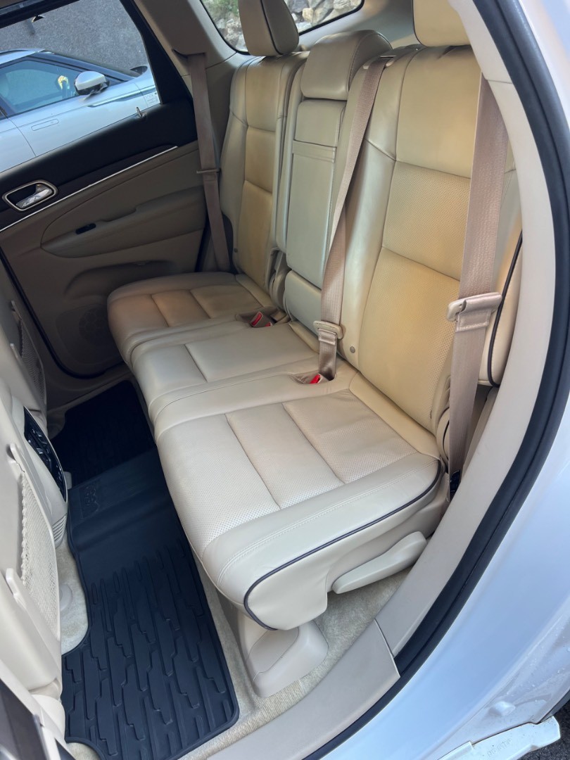 Jeep Grand Cherokee 3.0L V6 TD Overland A/T - 9