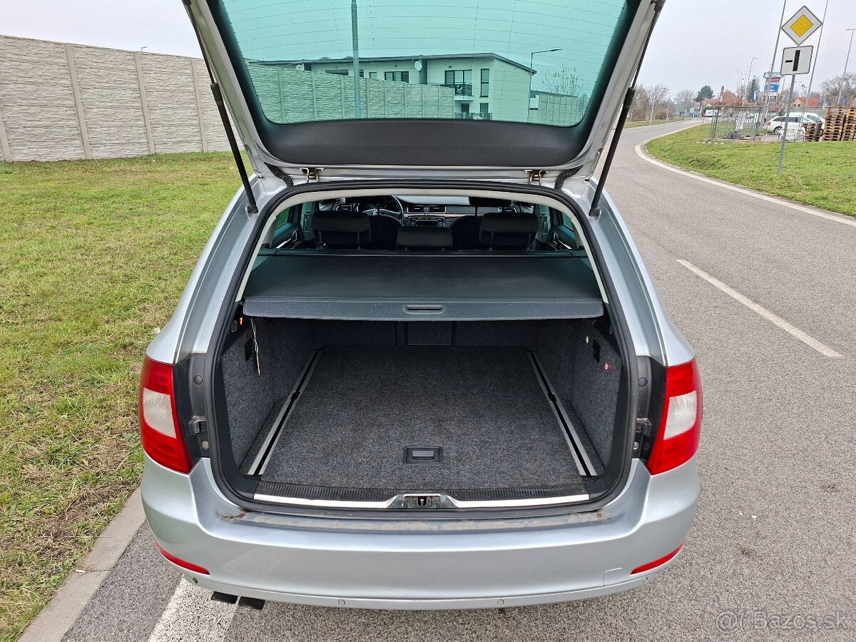 Škoda Superb Combi 2.0 TDI - 9