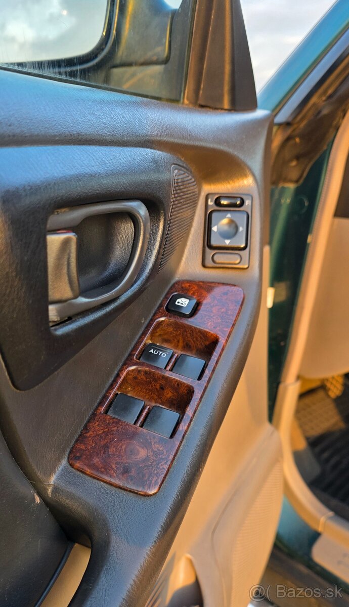 Predám Subaru Forester SF 2.0 benzín 4x4 90kW - 9