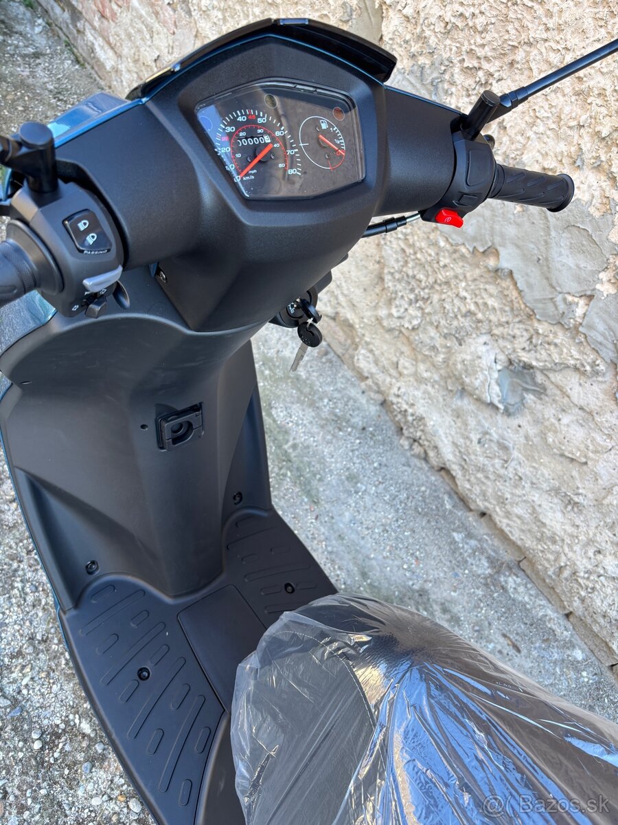 PEUGEOT KISBEE 50 model 2026 - 9