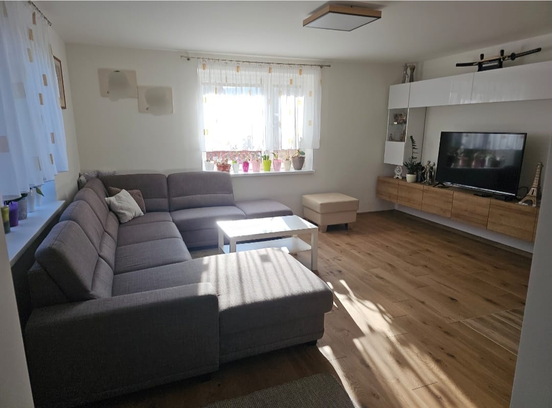 Na predaj RD s bazenom - Lipany - 9