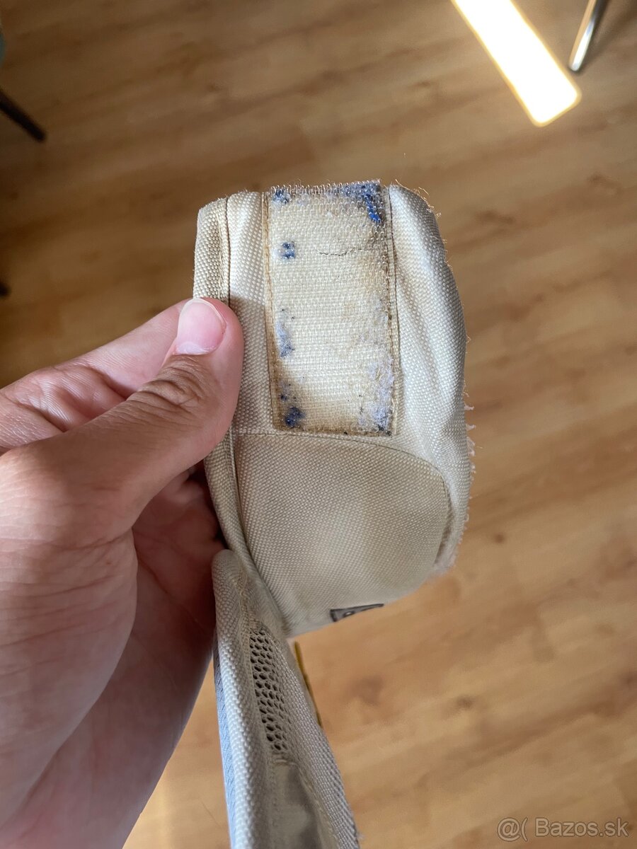 Brankárska výstroj - 9