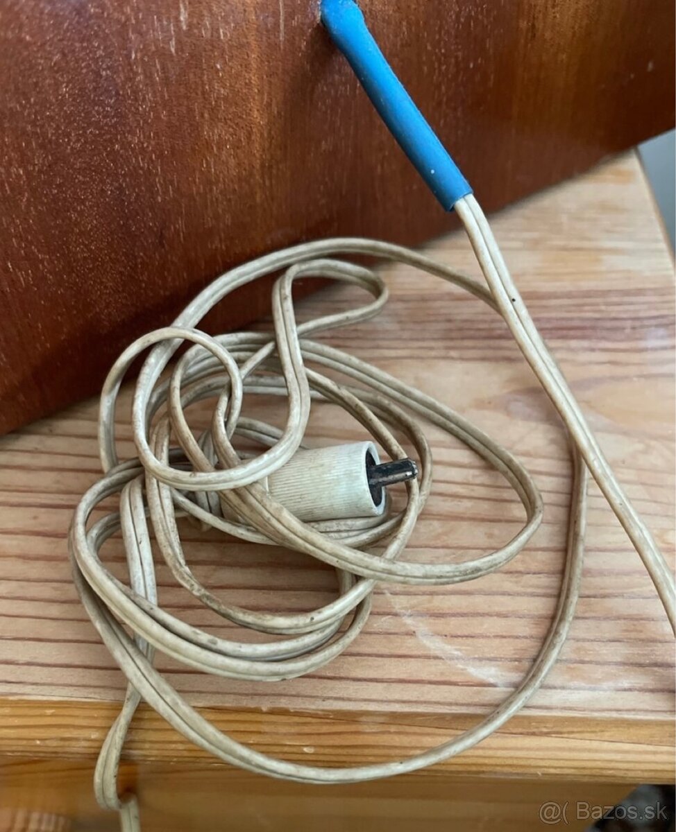 RETRO Reproduktor TESLA - 9