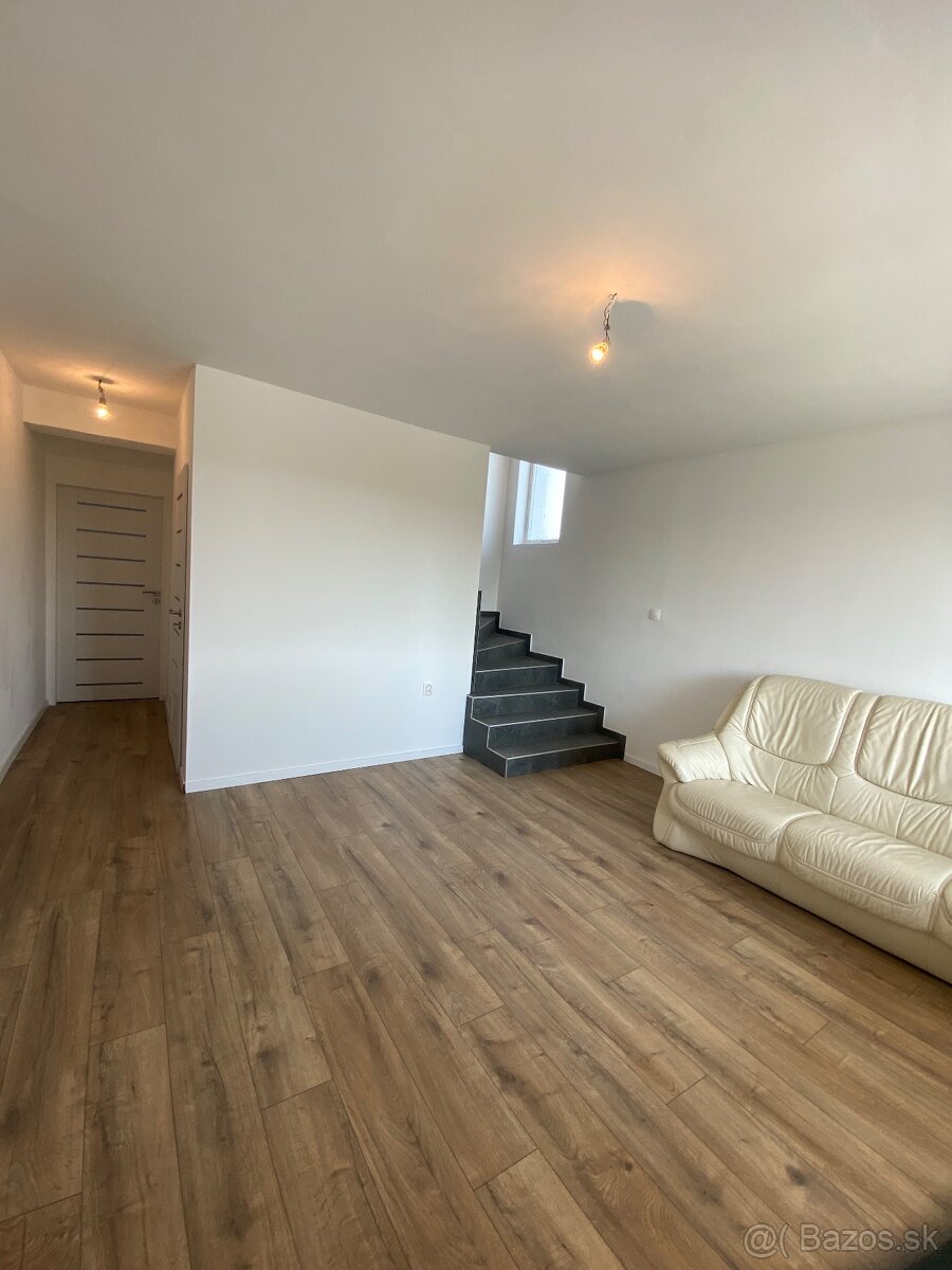 Rodinny dom na predaj - 9