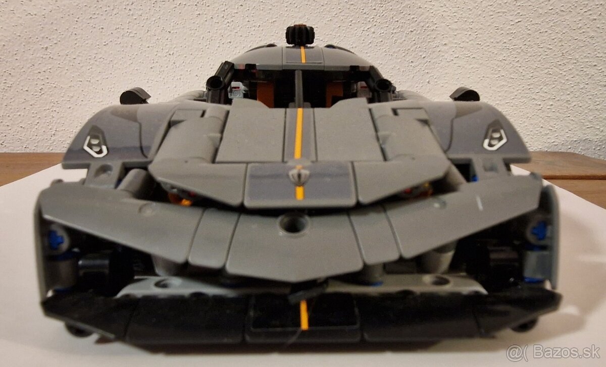 LEGO Technic 42173 Koenigsegg - Jesko Absolut - 9