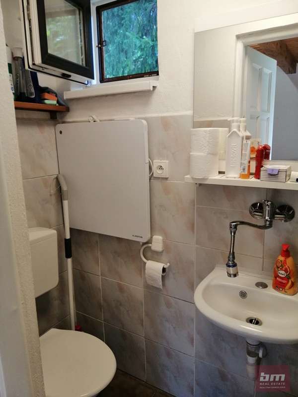 Predaj chaty so záhradou na Záhorí v obci Kuchyňa - 9