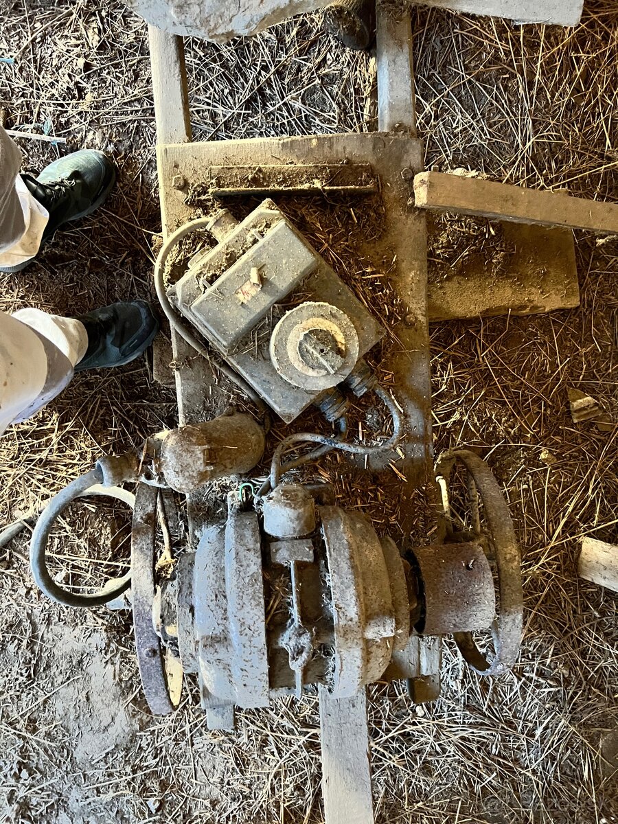 Predám set šečkovica + šrotovník + motor - 9