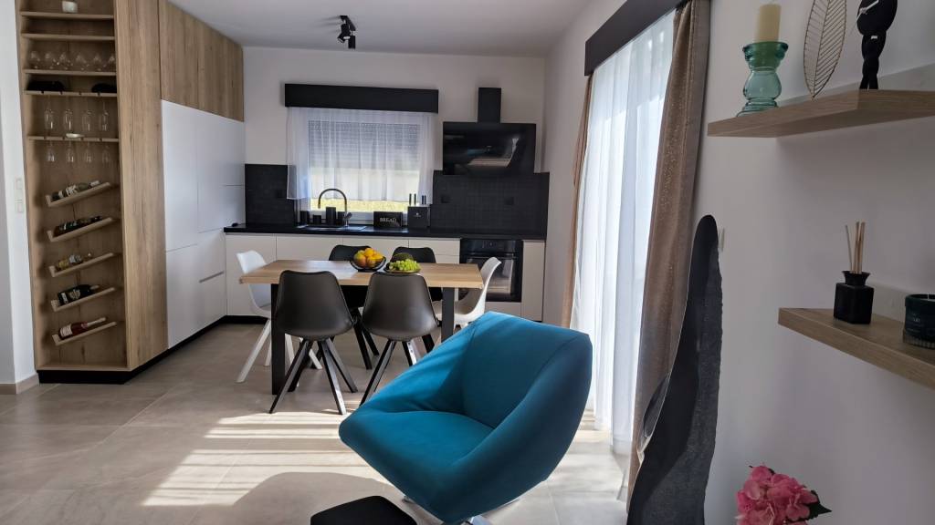 CHORVÁTSKO - Zariadená vila 100 m od pláže - PRIVLAKA, ZADAR - 9