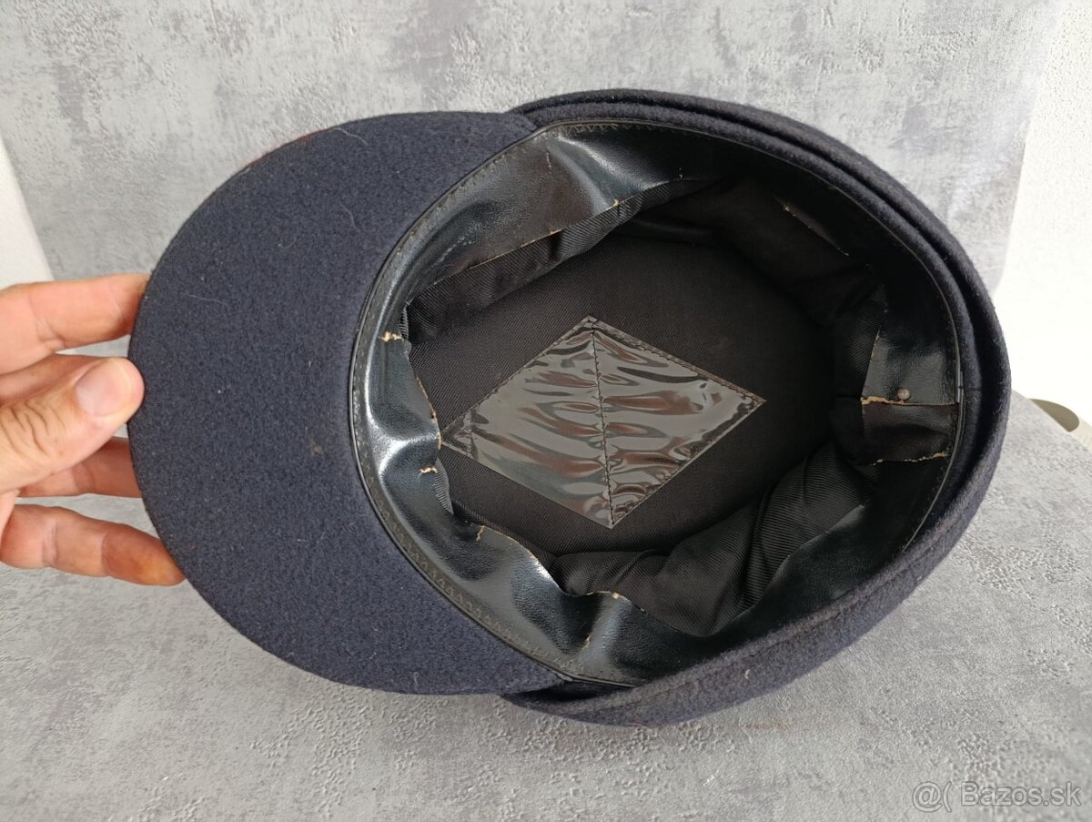 Stará německá hasičská čepice se znakem - 9