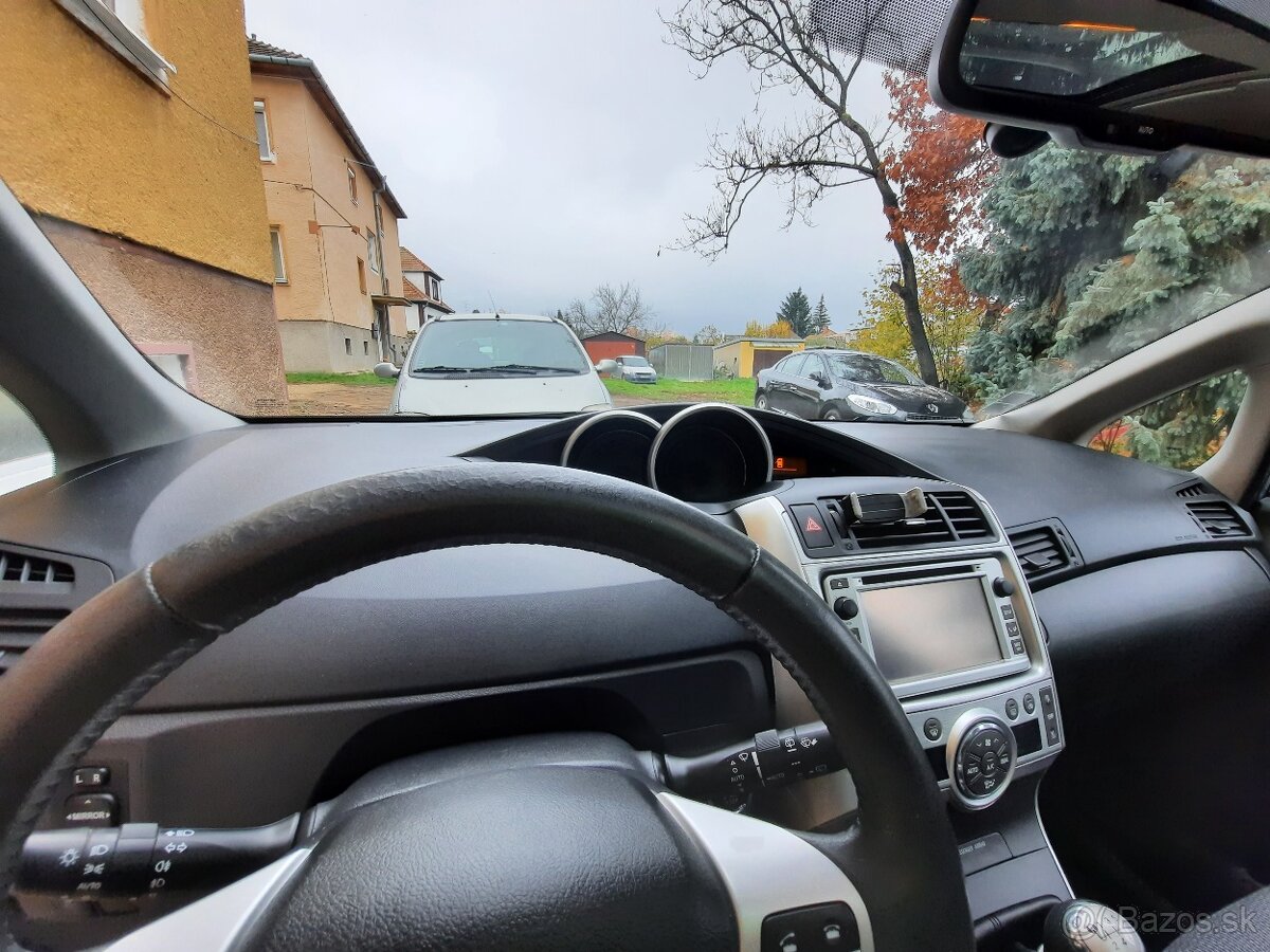 TOYOTA VERSO 1.8Lit VALVEMATIC PREMIUM PANORAMA - 9