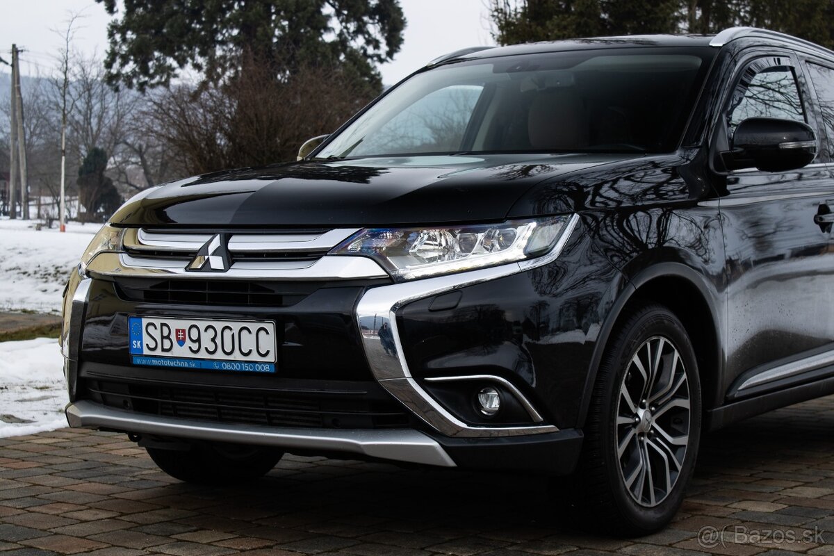 Mitsubishi Outlander 2.3 DI-D 4x4 AT6 (2017) - 9