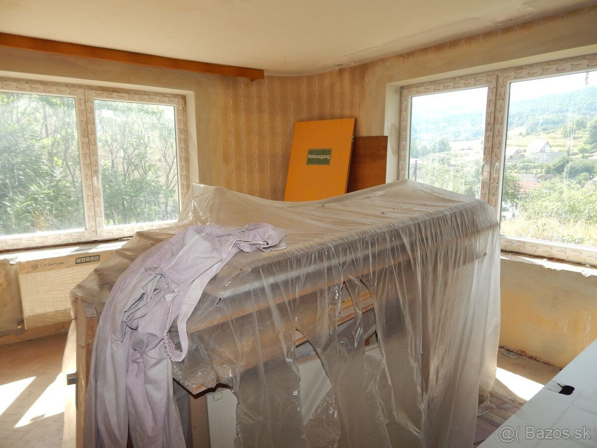 EXKLUZÍVNE-SPEKTRUM REALITY- Na predaj 7-izbový rodinný dom - 9