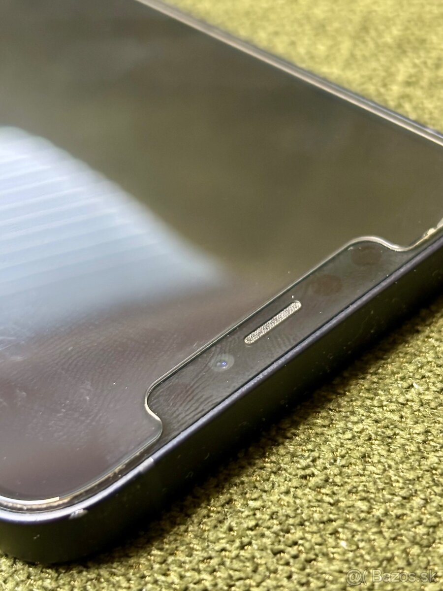 iPhone 12 - Black 64GB - 9