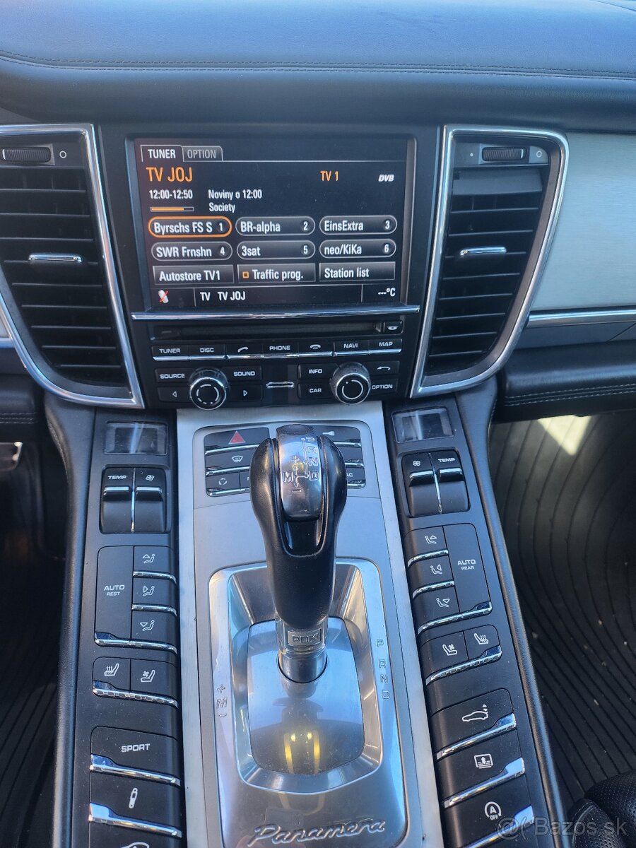 Predám porsche panamera 4s v8 - 9