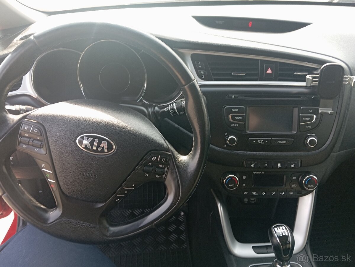 Kia ceed 1.6gdi - 9
