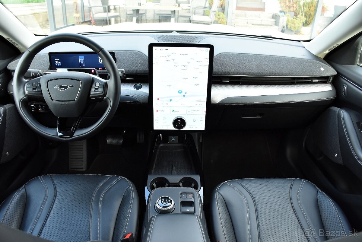 Ford Mustang Mach-E 75,7 kWh 2023 ZÁRUKA - SOH_96,4% _DPH - 9