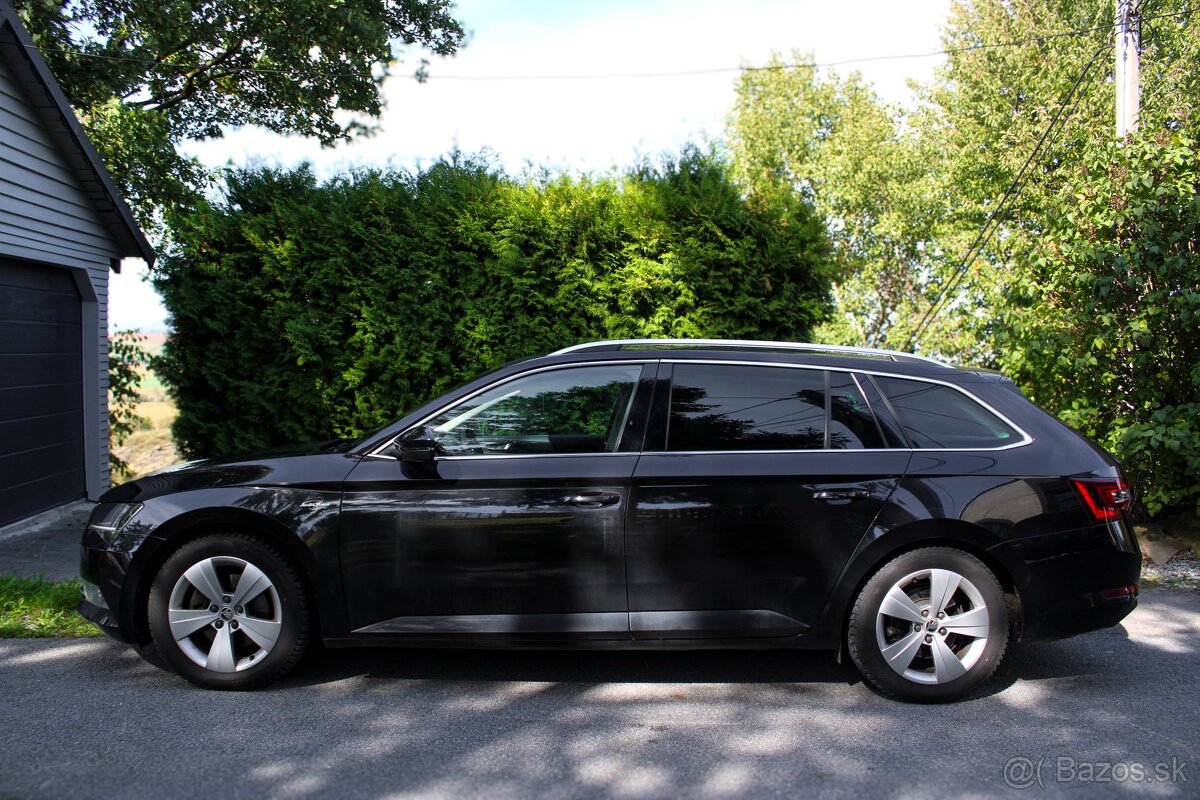 Škoda Superb Combi 2.0 TDI 190k 4x4 L&K DSG,Webasto,Canton - 9