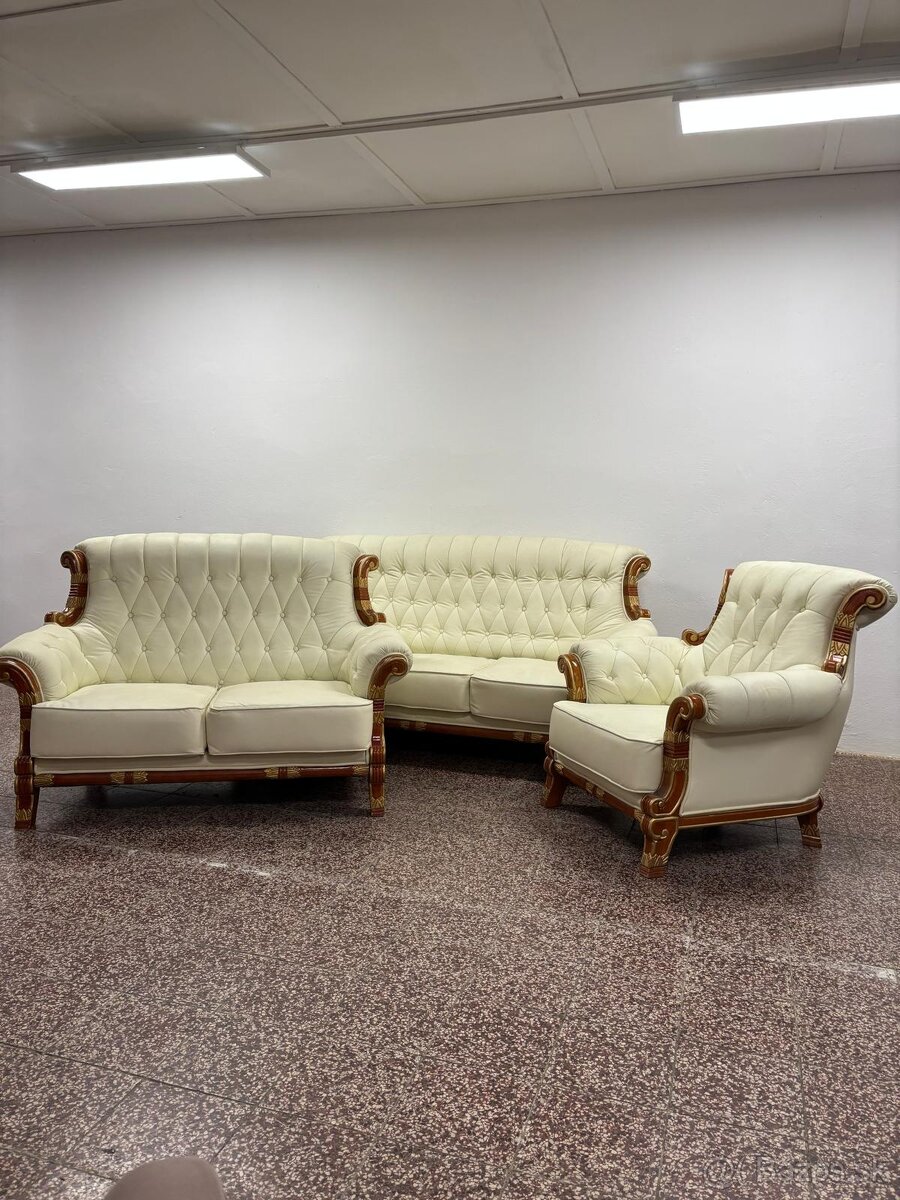 CHESTERFIELD ŠTÝL,HRUBOKOŽENÁ ,KOMB.S DREVOM - 9