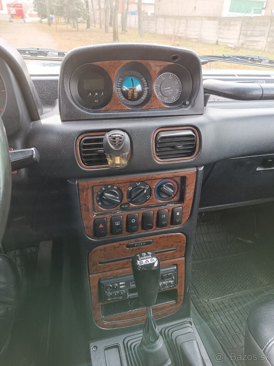 Predám Hyundai Galloper 2,5tdi Intercooler 4x4 - 9