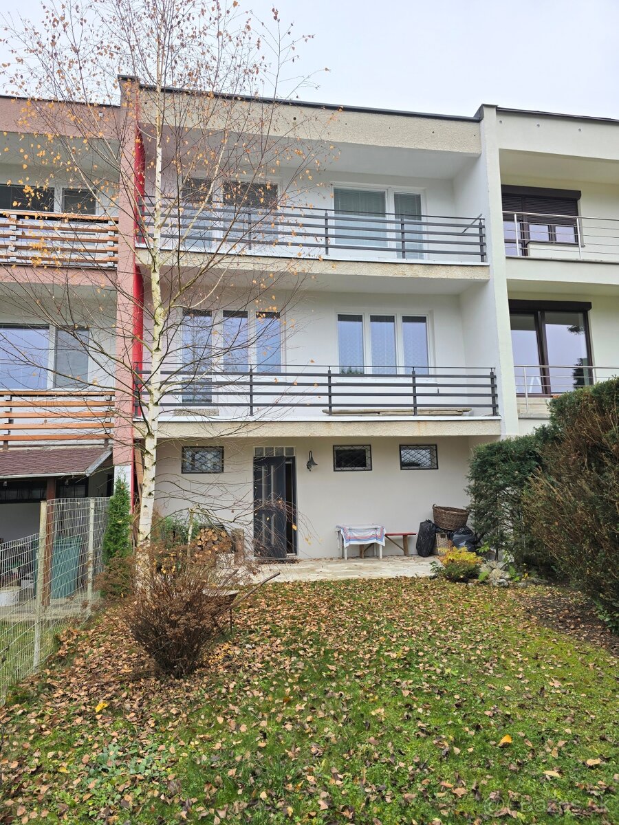 Predaj 5 izb.radového domu v mestskej časti Budatín - 9