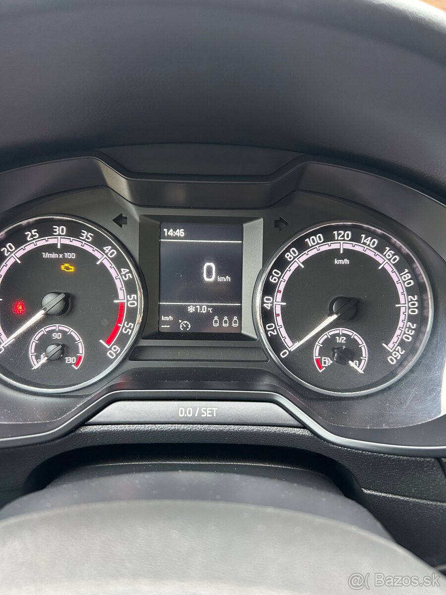 Škoda Octavia 1.6 TDI - 9