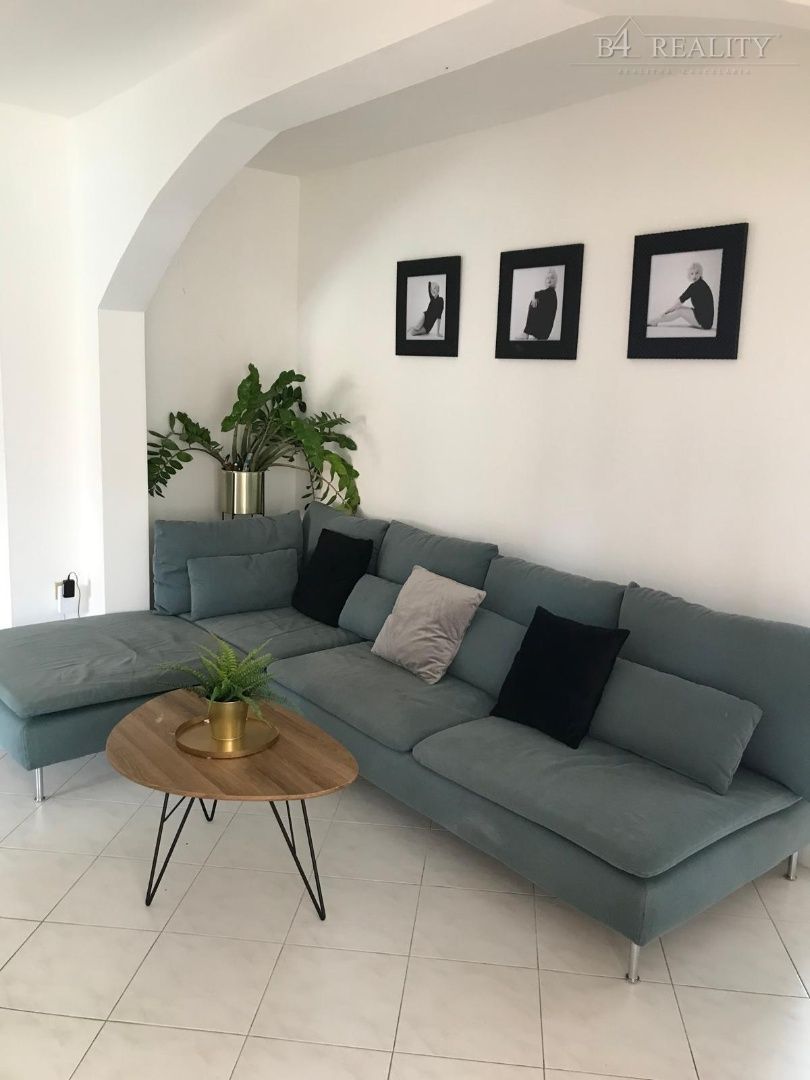 Na predaj dvojgeneračný rodinný dom Dubnica nad Váhom, Botto - 9